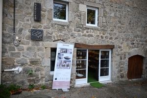 Grazac : l&#039;atelier de la céramiste Cécile Martin ouvert ce week-end pour sa braderie annuelle