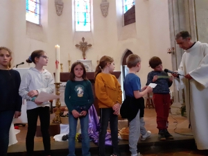 Les écoles de Bains et Vergezac se retrouvent pour Pâques
