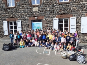 Les écoles de Bains et Vergezac se retrouvent pour Pâques