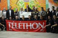 Tence : un chèque de 2 251 euros pour le Téléthon grâce aux pompiers