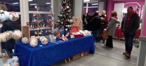 Riotord : les commerçants préparent le marché de Noël du samedi 16 décembre