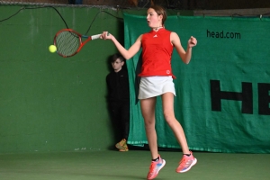 Tennis : la Française Maureene Michalowski au rendez-vous de la finale au Chambon-sur-Lignon