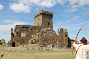 Polignac : un concours d&#039;archerie médiévale samedi et dimanche à la forteresse