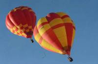 Les montgolfières partent là où le vent les portera (vidéo)