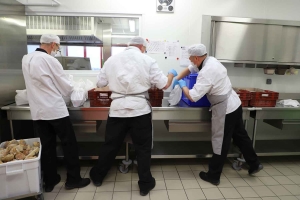 Portage de repas au Puy-en-Velay : plus qu’une livraison, un service privilégié pour les plus isolés