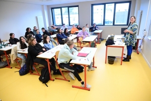 Yssingeaux : six ateliers sur les réseaux sociaux au lycée Chabrier