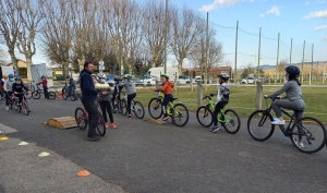 Les écoliers de Bas-en-Basset passent leur permis vélo