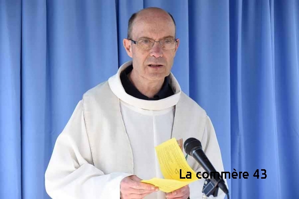 Georges Volle curé de l&#039;ensemble Notre-Dame-des-Apotres au pays des Sucs||