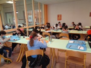 Brives-Charensac : petit-déjeuner bio, local et solidaire au collège Anne-Frank