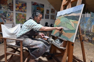Saint-Front : la peintre Doris Salomon anime son atelier à &quot;Roffiac&quot; ce 20 juillet