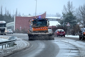 Neige, verglas : un lundi parfois difficile sur les routes de Haute-Loire