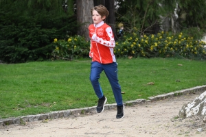 Le Puy-en-Velay : les enfants au jardin Henri-Vinay en ouverture du Puy Urban Trail