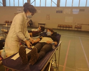 Saint-Pal-de-Mons : cinq nouveaux jeunes donneurs de sang