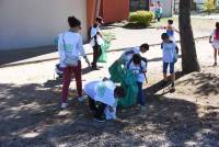 Les Villettes : les écoliers nettoient la nature